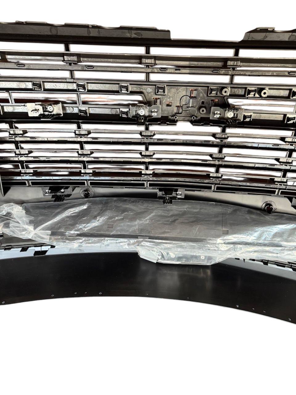 2021-2023 Chevrolet Tahoe / RST Front Bumper Assembly